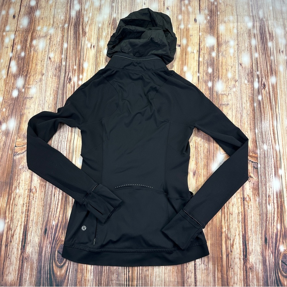 Lululemon Athletica Women’s Zip-Up Hoodie 
Size 6 Black